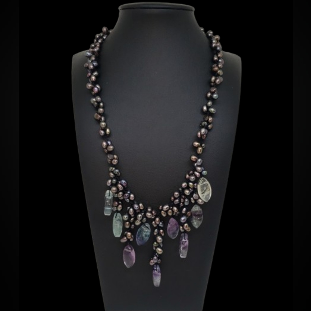 STUNNING!! Multicolor/Peacock Cascade Necklace